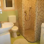 Jerkin Apartment